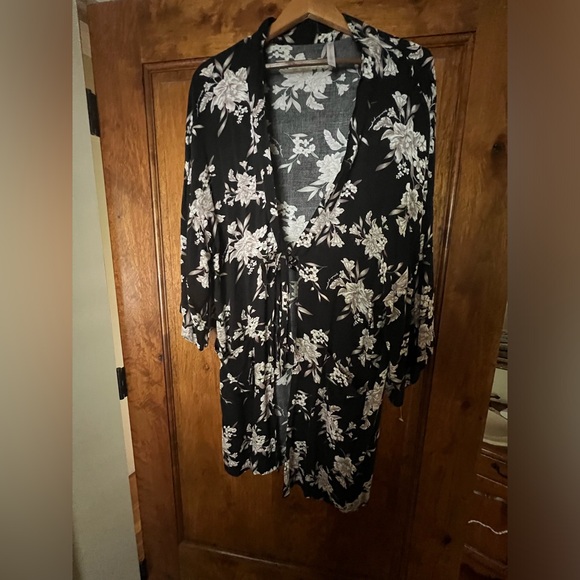 Kimono, One size, pockets and front tie - Picture 1 of 1
